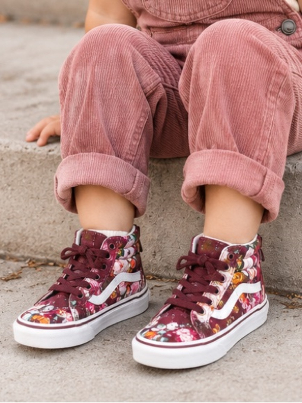 Vans Sk8-Hi Zip Burgundy Floral Butterfly High Top Sneakers Toddler, Size 7